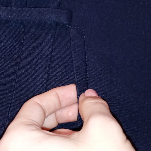 💙Lilly Pulitzer💙 - Midnight Navy Luxury Capri Pant - Picture 8 of 15